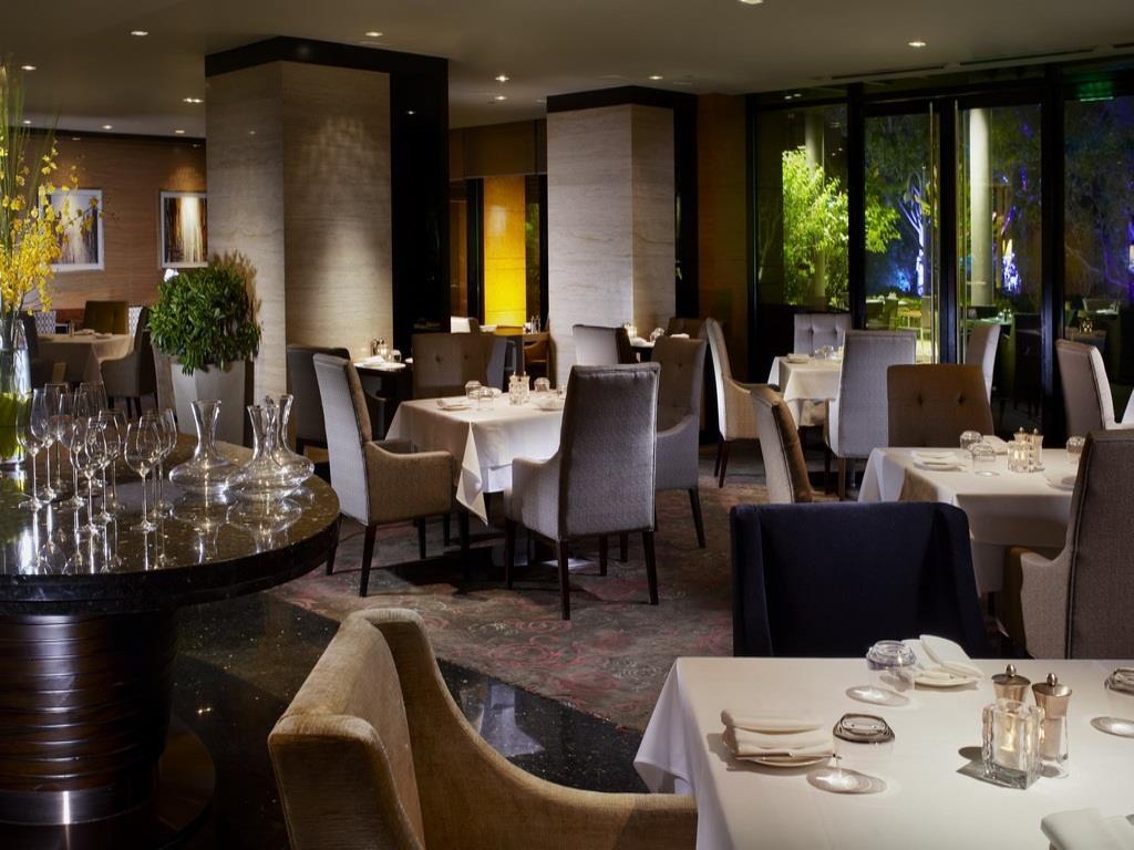 Oakwood Residence Peking Restaurang bild